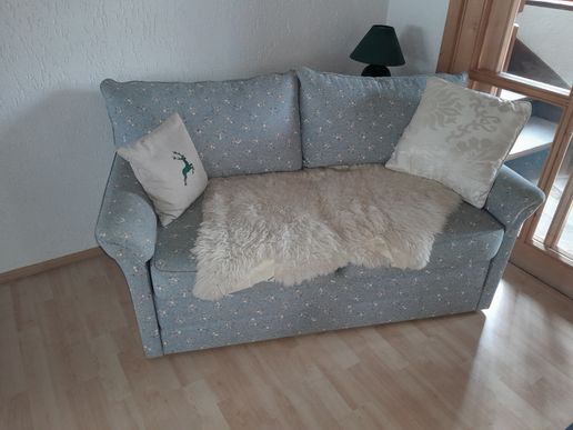 Sofa in der Wohnküche